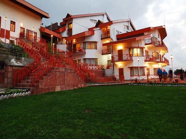 Clifftop Club Auli Joshīmath Exteriér fotografie