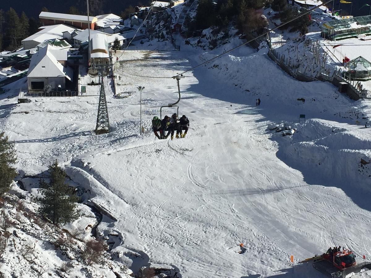 Clifftop Club Auli Joshīmath Exteriér fotografie