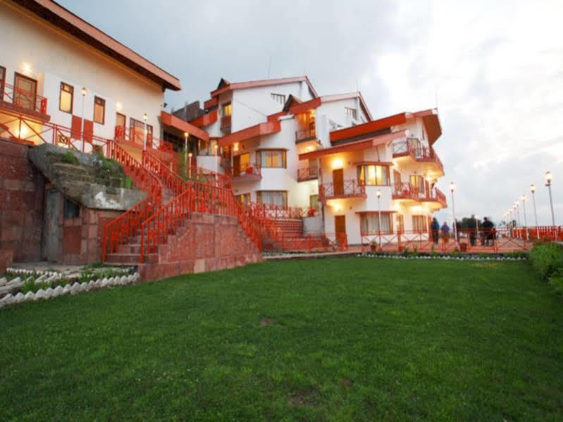 Clifftop Club Auli Joshīmath Exteriér fotografie